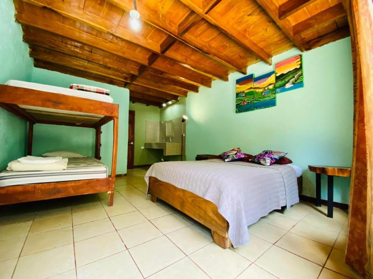 Hostel La Suerte Monteverde
